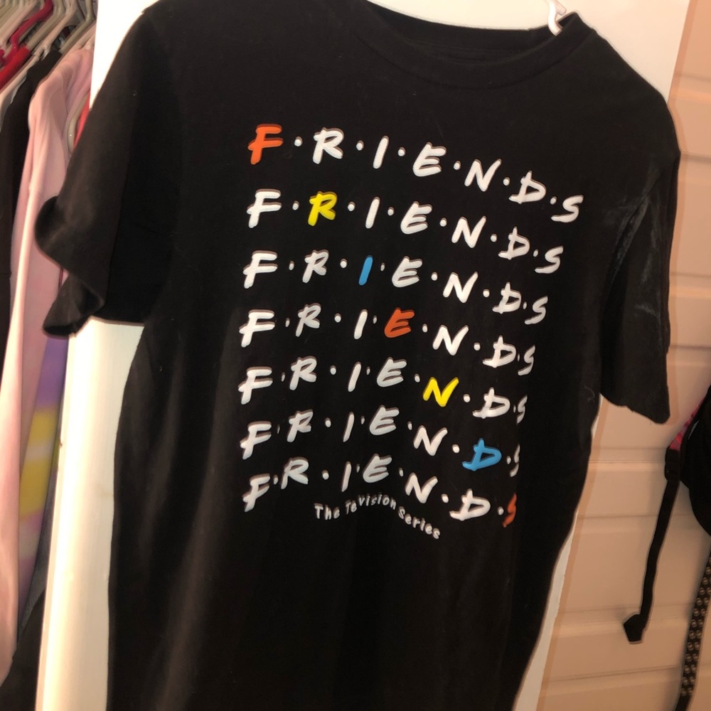Medium graphic tee